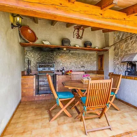 Villa Sleeps 6 Pool Air Con Wifi Pollença