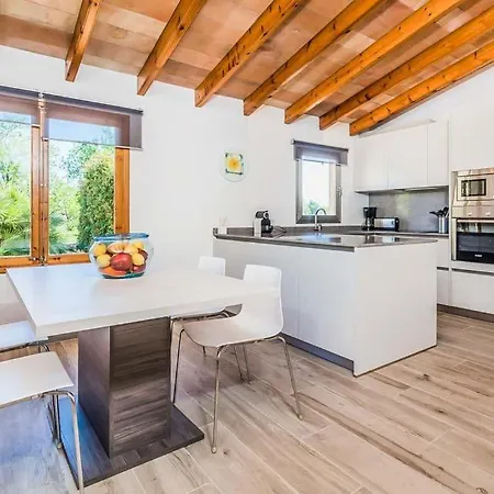 Sleeps 6 Pool Air Con Wifi * Pollença